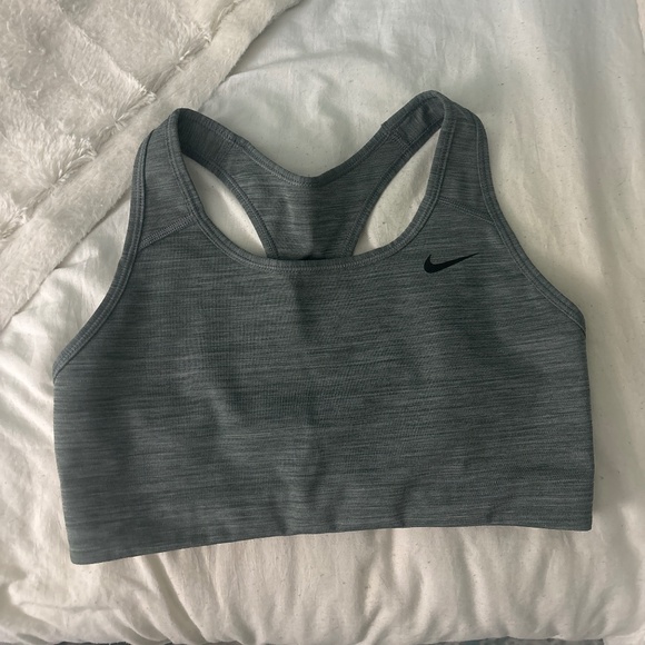 Sports bra - Picture 1 of 2